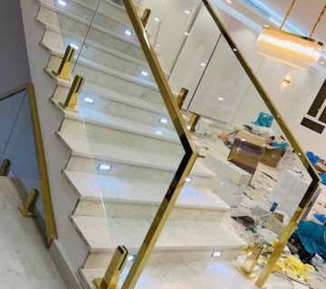 زجاج السكوريت سلالم