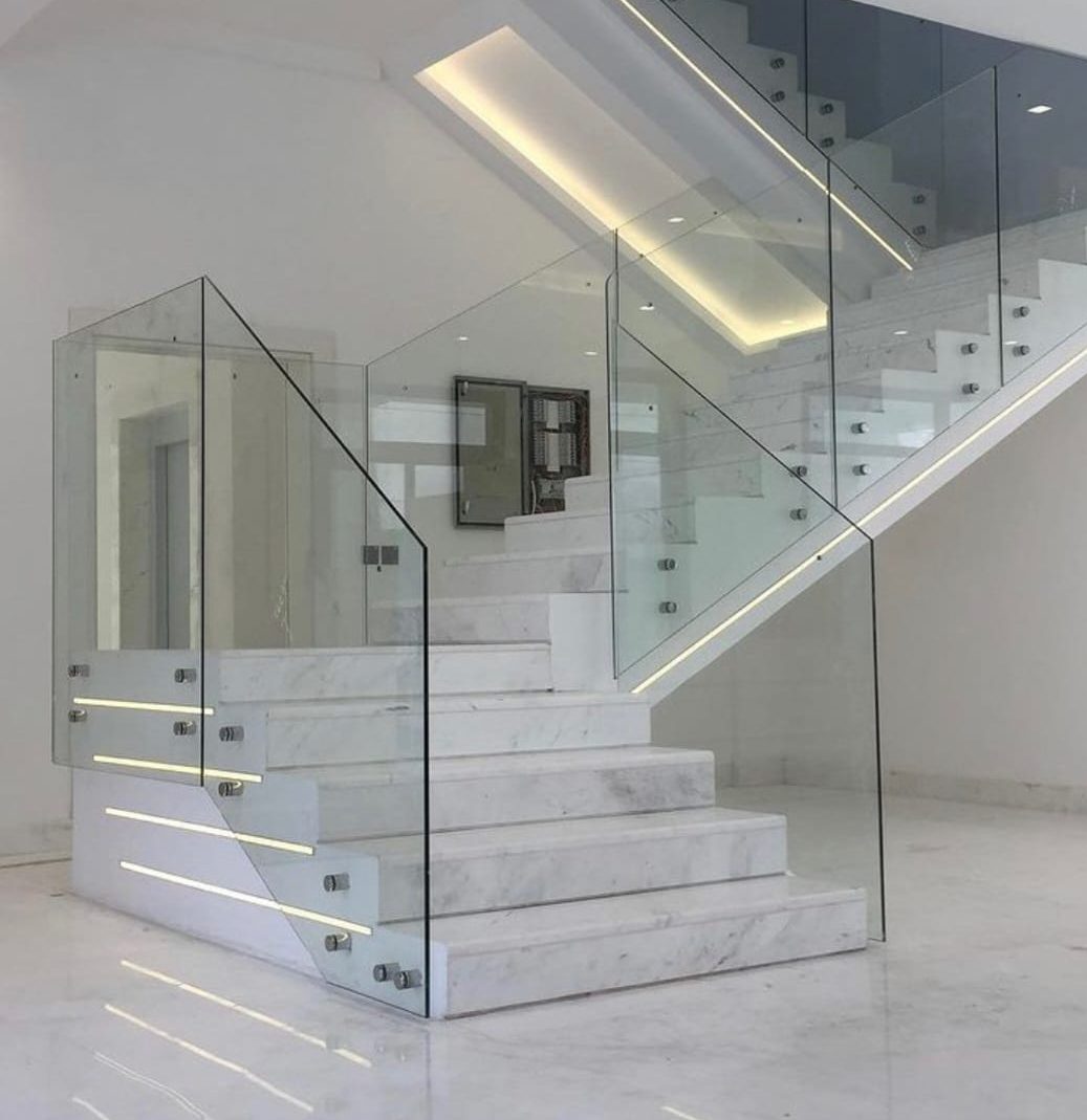 زجاج السكوريت درابزين